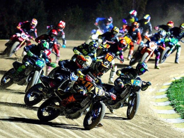 Marco Bezzecchi, Valentino Rossi dan para pebalap lain berlaga di ajang La Campioni 100km