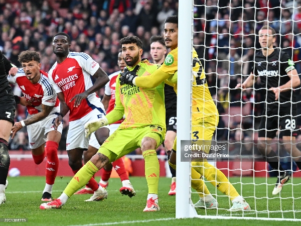 Alphonse Areola membantu West Ham mempermalukan Arsenal