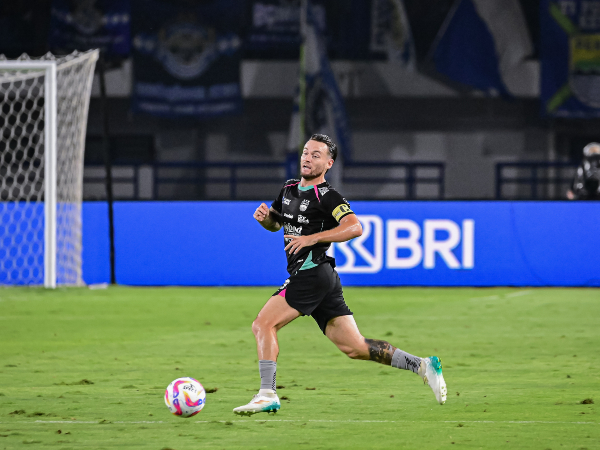 Marc Klok menilai Beckham Putra Nugraha tidak sepantasnya mendapat sanksi