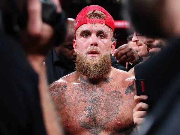 Jake Paul membangun karier tinjunya dengan melawan berbagai influencer media sosial, pensiunan petarung MMA, dan petinju profesional.