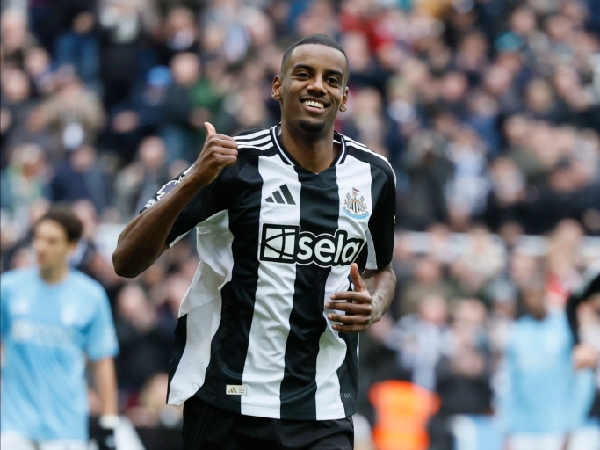 Eddie Howe mengabarkan kondisi Alexander Isak