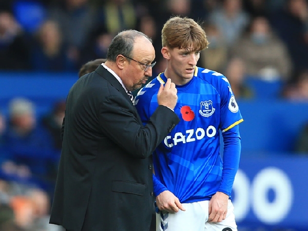 Rafa Benitez dan mantan anak asuhnya, Anthony Gordon
