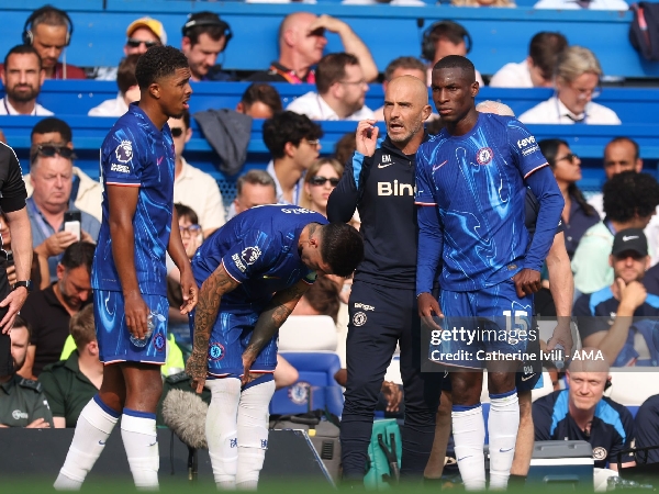 Enzo Maresca dan para pemain Chelsea