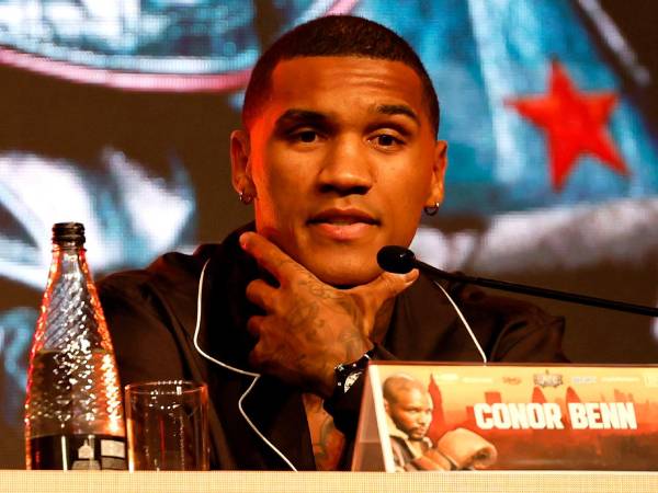 Conor Benn kehilangan lisensinya setelah gagal dalam tes narkoba sebelum pertarungan yang dijadwalkan melawan Eubank Jr. (Foto: Fight TV)