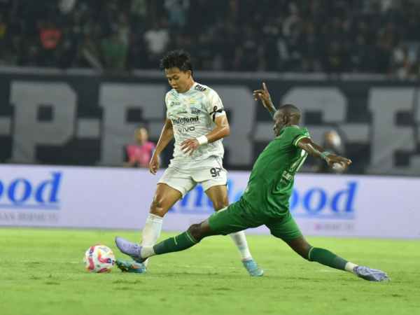 Persib Bandung dikalahkan Persebaya 1-4