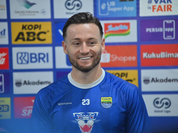 Gelandang Persib, Marc Klok
