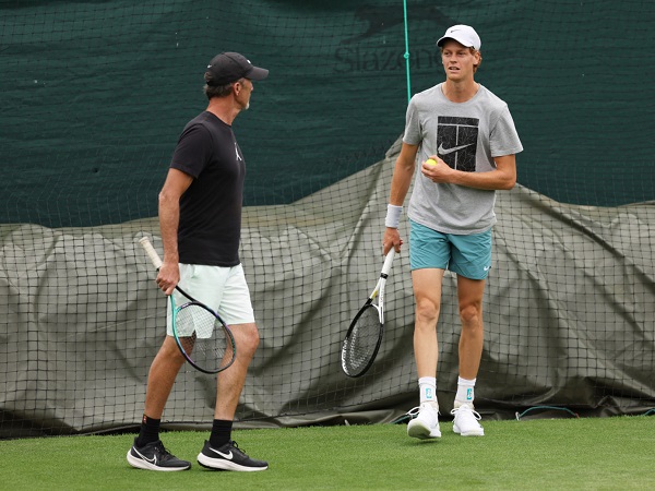 Darren Cahill Beberkan Hal Yang Jannik Sinner Katakan Terkait Kecaman Ini