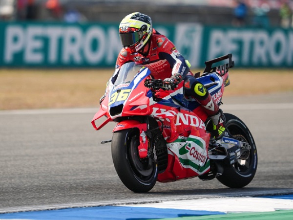 Suhu panas di GP Thailand rusak konsentrasi Joan Mir.