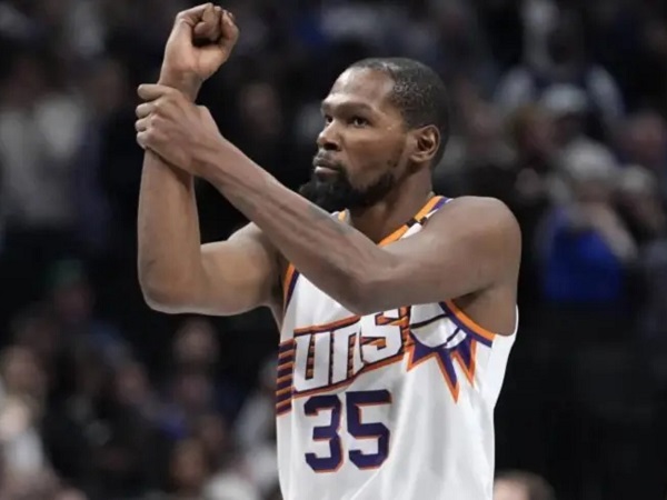 Kevin Durant kesal Suns tak kunjung bangkit dari keterpurukan.