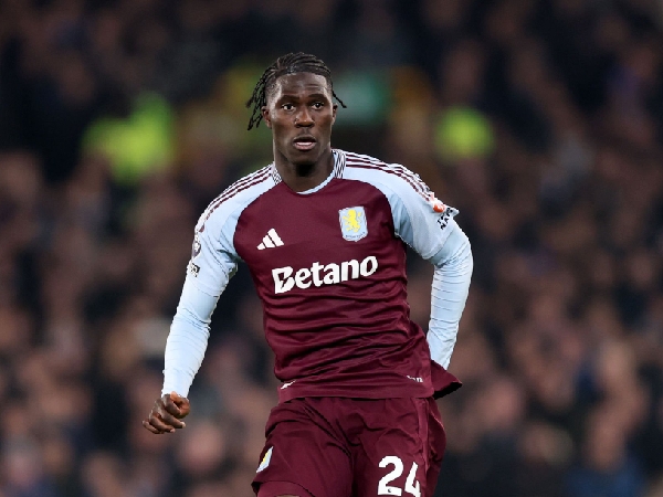 Gelandang Aston Villa, Amadou Onana