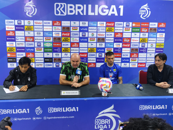 Pelatih Persib, Bojan Hodak