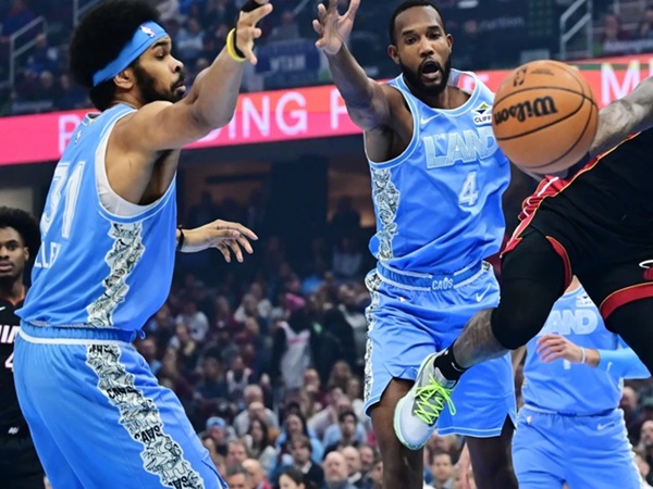 Cavaliers Susah Payah Menyudahi Perlawanan Miami Heat