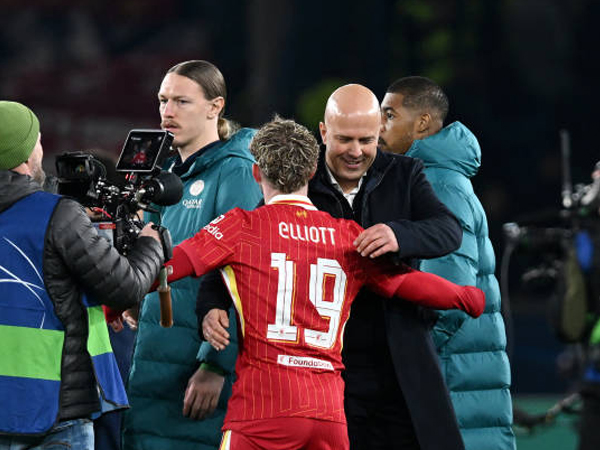 Jadi Pahlawan Liverpool, Arne Slot Jelaskan Peran Harvey Elliott