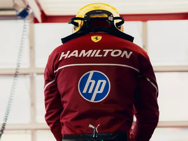 Lewis Hamilton diprediksi akan tetap kompetitif di usia 40 tahun.