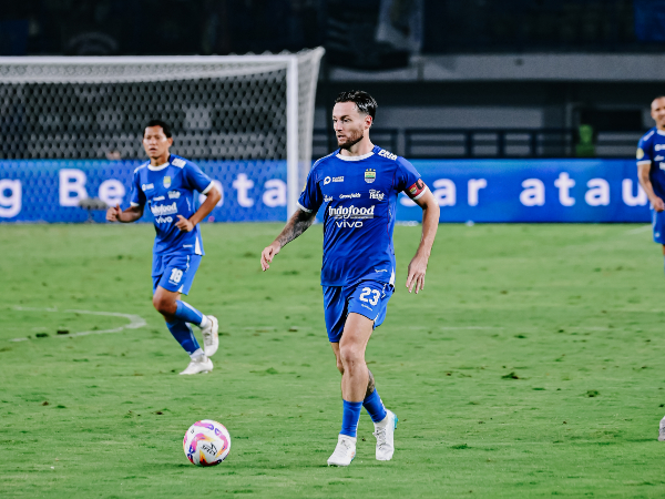 Gelandang Persib, Marc Klok