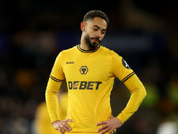 Kieran McKenna ikut menanggapi insiden yang melibatkan striker Wolves, Matheus Cunha