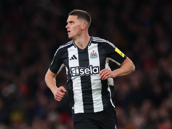 Eddie Howe mengonfirmasi Sven Botman harus menjalani operasi