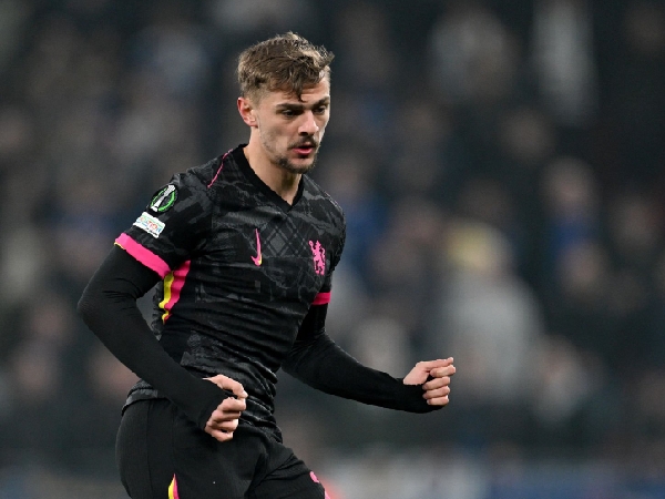 Kiernan Dewsbury-Hall gagal mendapatkan waktu bermain reguler di Chelsea