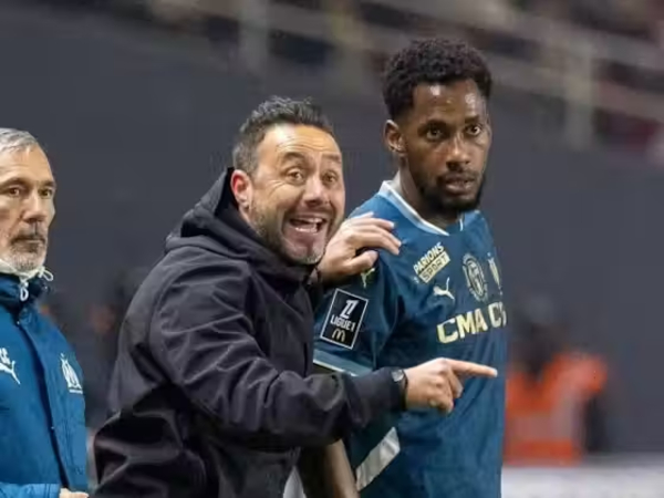 Roberto De Zerbi dan Amir Murillo