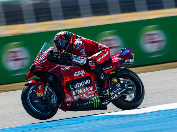 Francesco Bagnaia dituntut minim kesalahan agar bisa tandingi Marc Marquez.