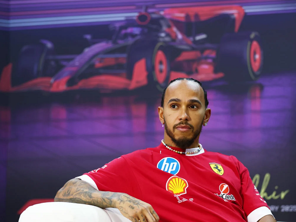 Lewis Hamilton ingin lakukan debut manis bersama Ferrari di GP Australia.