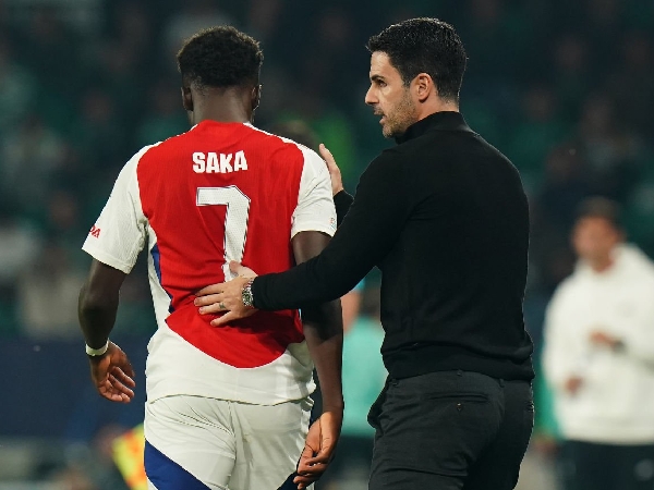 Bukayo Saka dan manajer Arsenal, Mikel Arteta