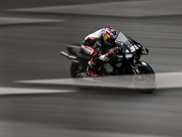 Somkiat Chantra Dapat Pelajaran Mengendarai LCR Honda