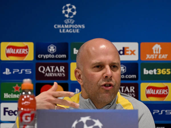 Arne Slot Akui PSG Membuat Liverpool Kelelahan dengan Pressing Mereka