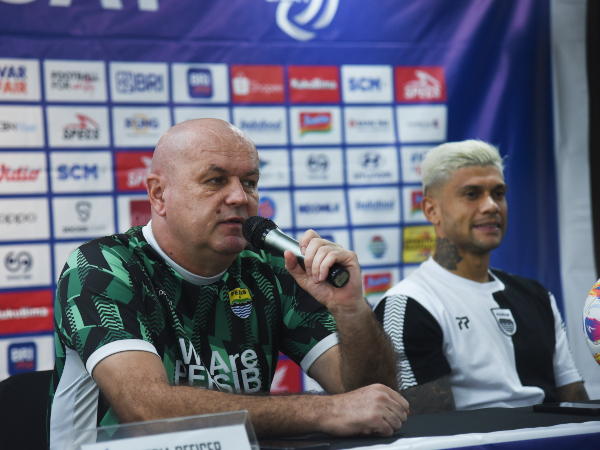 Bojan Hodak memuji performa Ciro Alves di laga melawan Semen Padang