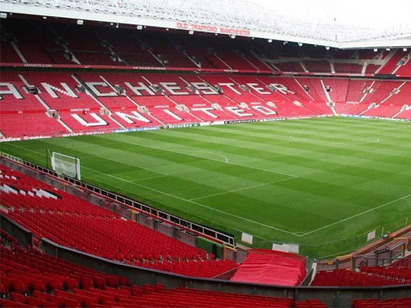 Markas Manchester United, Old Trafford.