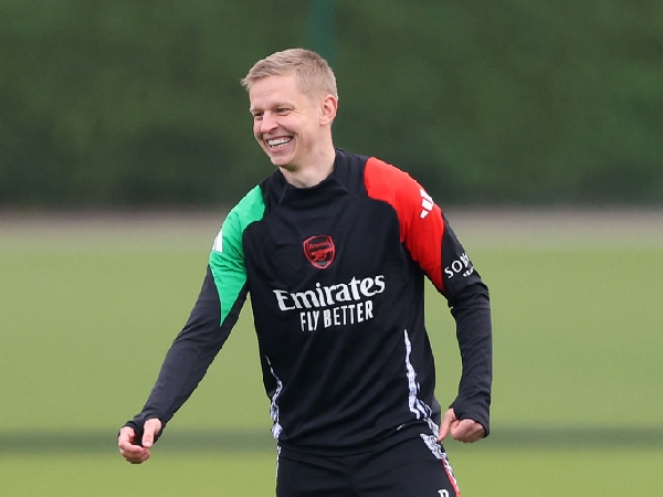 Oleksandr Zinchenko kehilangan tempat di tim inti Arsenal