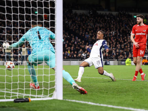 Dua Gol Wilson Odobert Bantu Tottenham Lolos ke Perempat Final Liga Europa