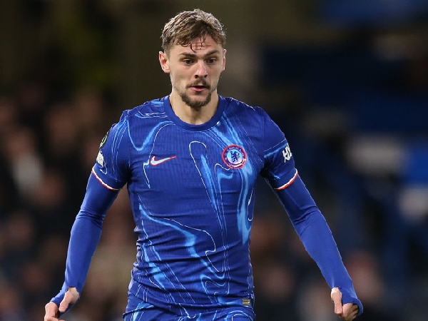 Kiernan Dewsbury-Hall dipuji oleh pelatih Chelsea, Enzo Maresca