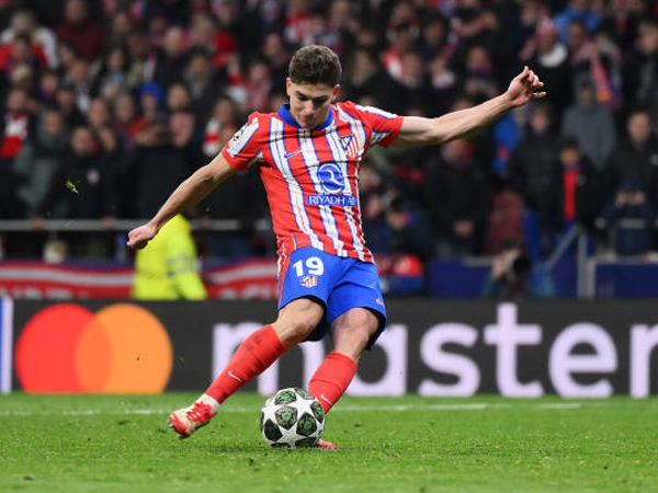 UEFA Bahas Aturan Penalti Setelah Gol Julian Alvarez Dianulir