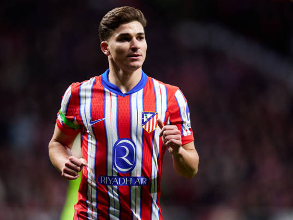 Agen Konfirmasi Minat Liverpool Pada Julian Alvarez