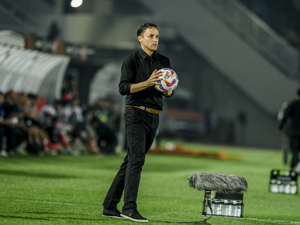 Pelatih Persebaya Surabaya, Paul Munster