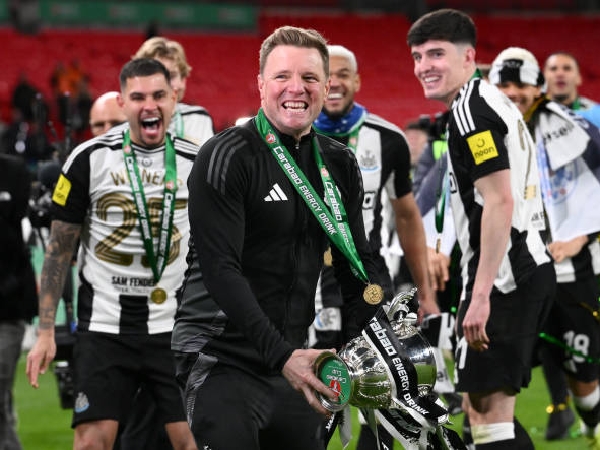 Frank Clark turut berbahagia Newcastle United mengakhiri penantian puluhan tahun mengangkat trofi