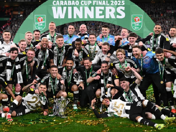 Newcastle United mengalahkan Liverpool di final Carabao Cup