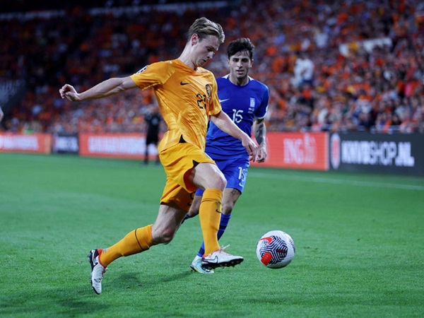 Ronald Koeman Bahas tentang Kebugaran De Jong
