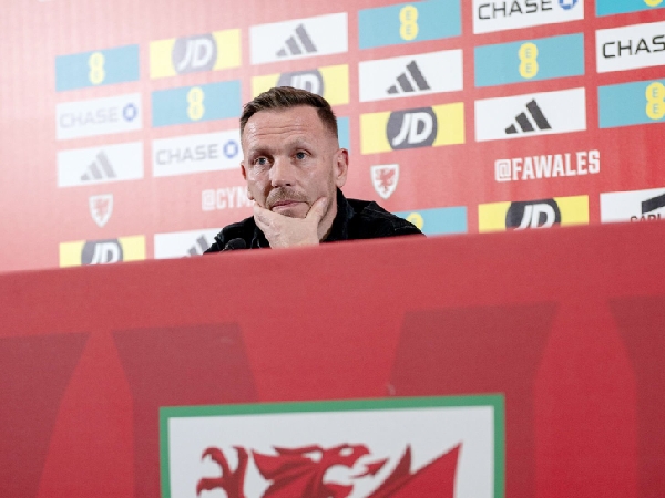Pelatih Wales, Craig Bellamy