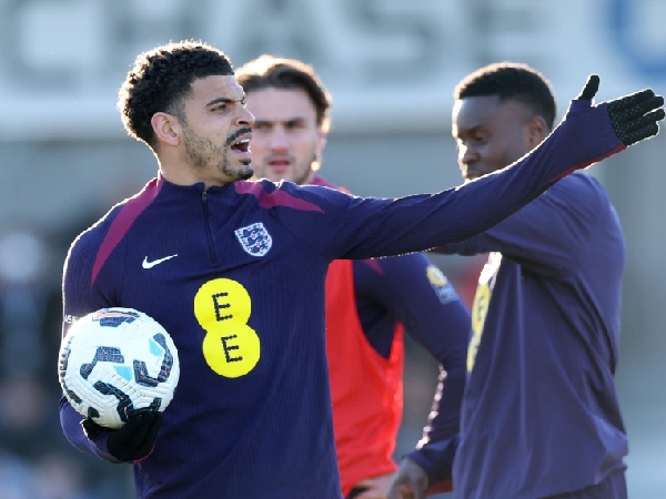 Morgan Gibbs-White Berlatih dengan tim nasional Inggris