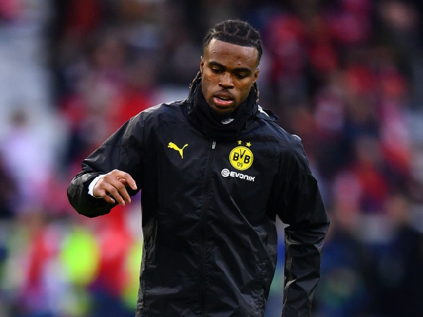 Carney Chukwuemeka sedang dipinjamkan ke Borussia Dortmund