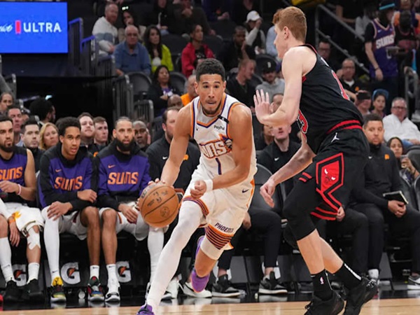 Devin Booker Gendong Suns Kembali ke Jalur Kemenangan Lawan Bulls