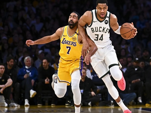 Bucks dengan Mudah Pecundangi Lakers di Kandang