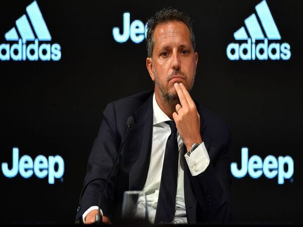 AC Milan disebut tinggal selangkah lagi bakal menunjuk eks Juventus yaitu Fabio Paratici sebagai Direktur Olahraga klub yang baru / via Getty Images