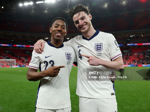 Myles Lewis-Skelly dan Declan Rice