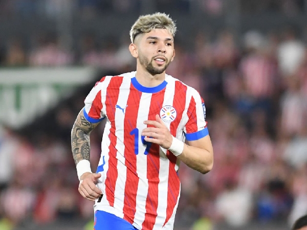 Penyerang Ipswich Town dan Paraguay, Julio Enciso