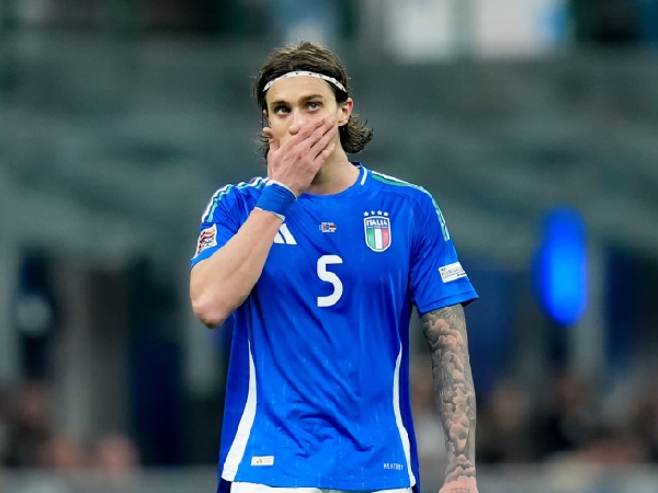 Riccardo Calafiori tidak bisa melanjutkan tugasnya bersama Timnas Italia