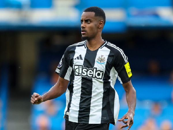 Alexander Isak diperebutkan Arsenal, Liverpool, dan Barcelona