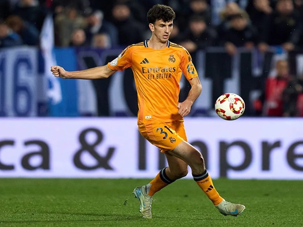 Cesc Fabregas Tertarik Mendatangkan Pemain Muda Real Madrid Lain